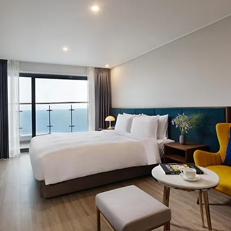 Busan Yeongmu Parade Hotel Haeundae Beach Exterior photo