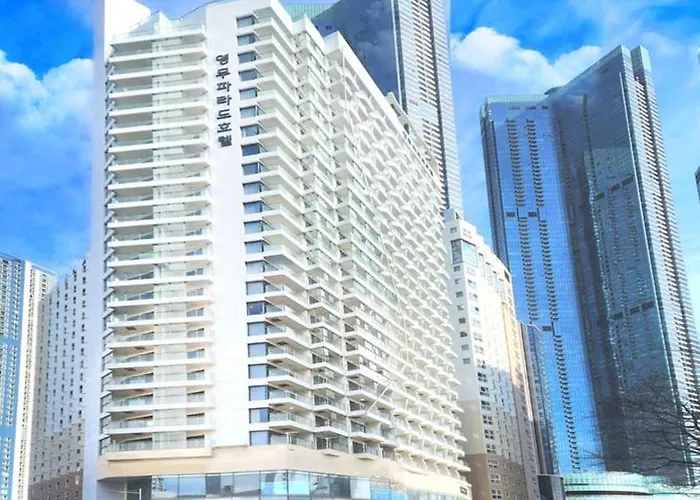 Haeundae Youngmu Parade Hotel