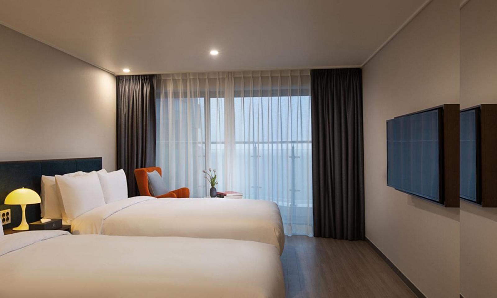 Hotel Haeundae Youngmu Parade