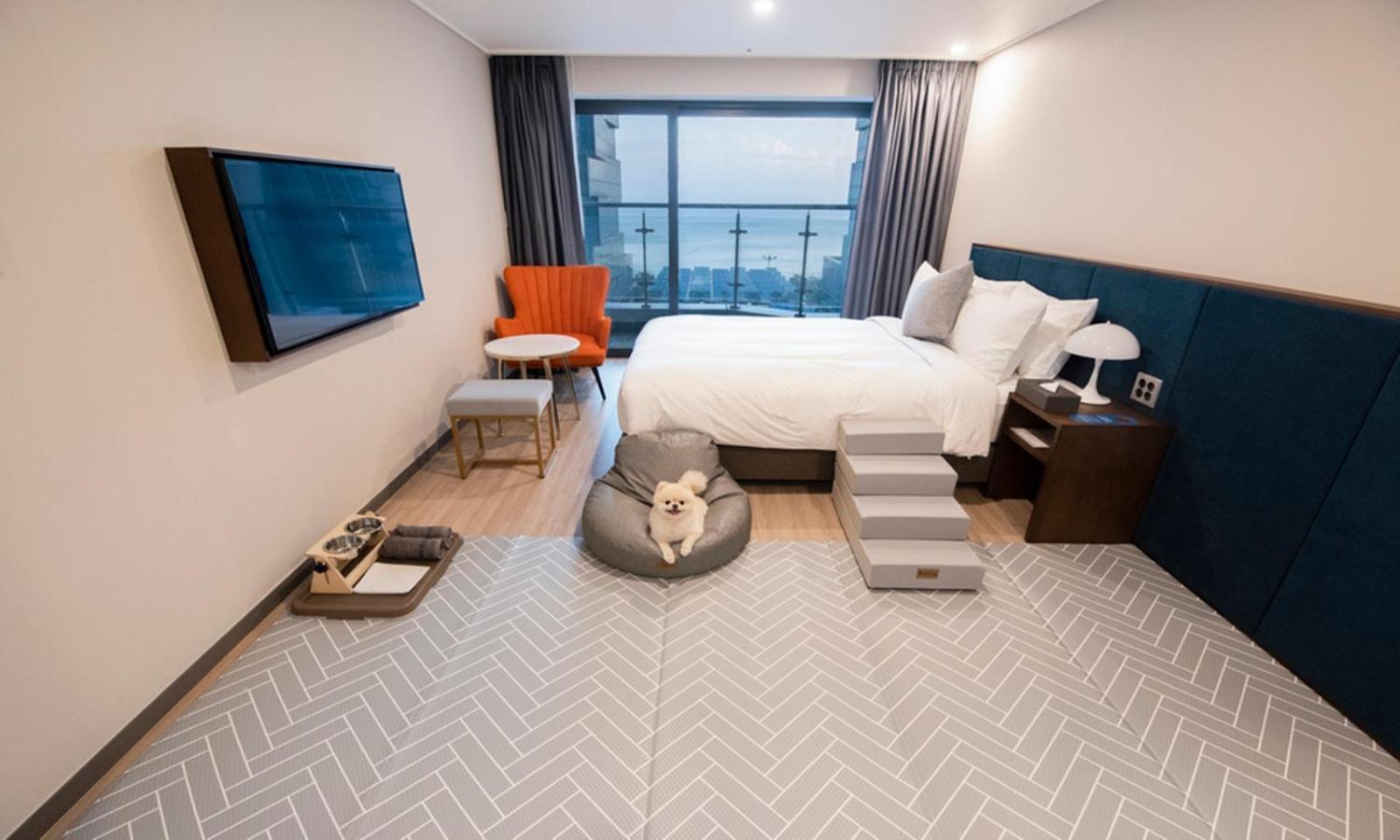 Youngmu Parade Hotel 4*